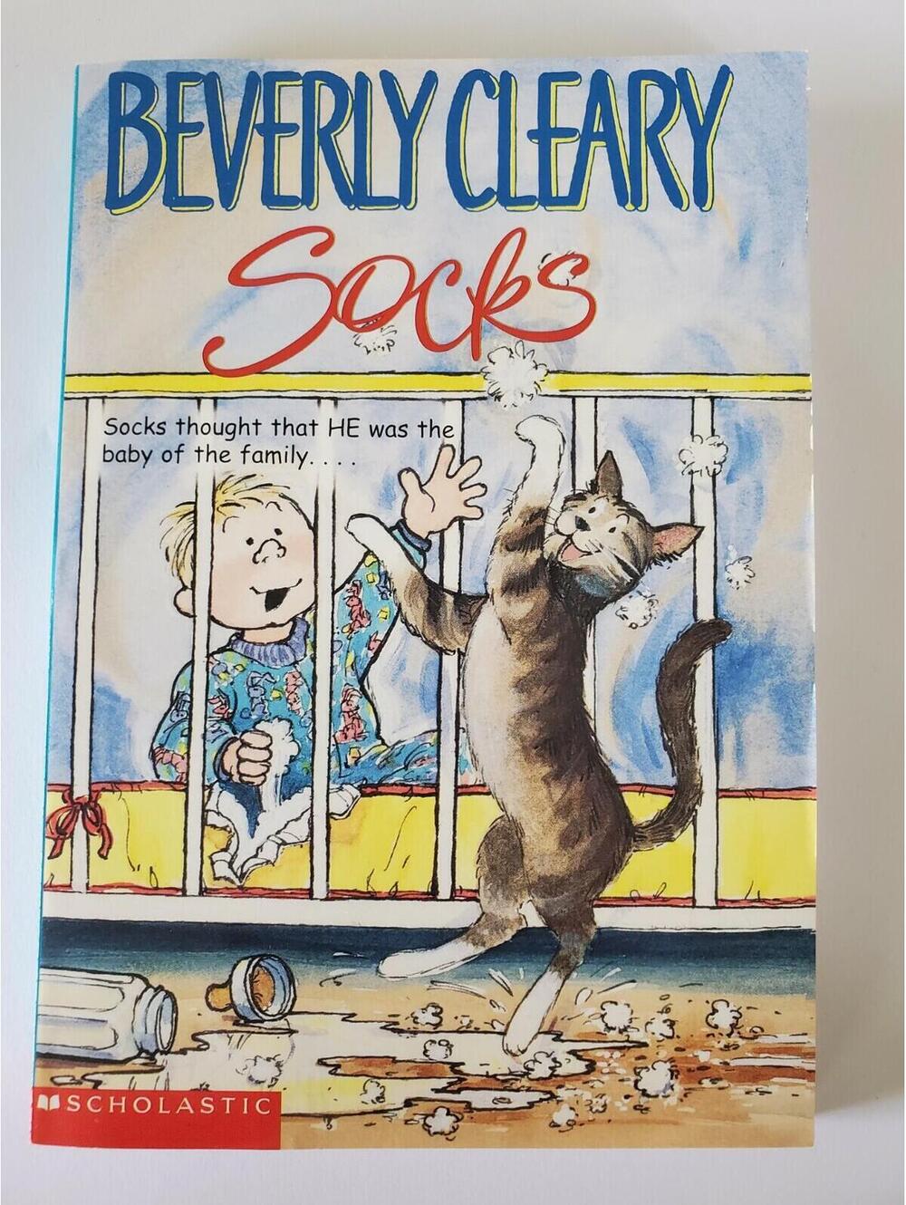 Socks by Beverly Cleary Paperback Book Reading Level 5.2